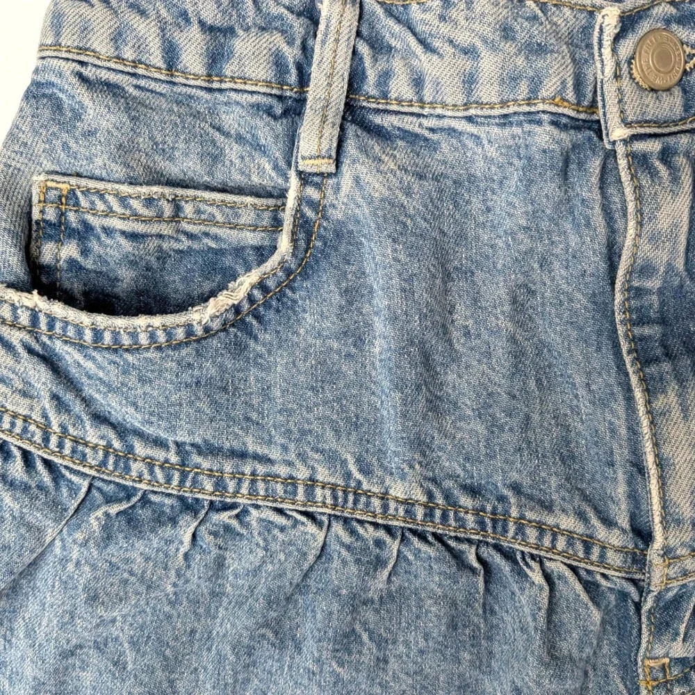 Free People‎ West Is West Denim Mini Skirt Blue Acid Wash 100% Lyocell Size 6